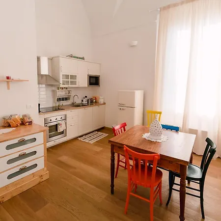 Grande, Moderno In Edificio Storico Apartament *