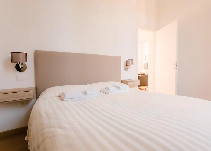 Apartment Grande, Moderno In Edificio Storico