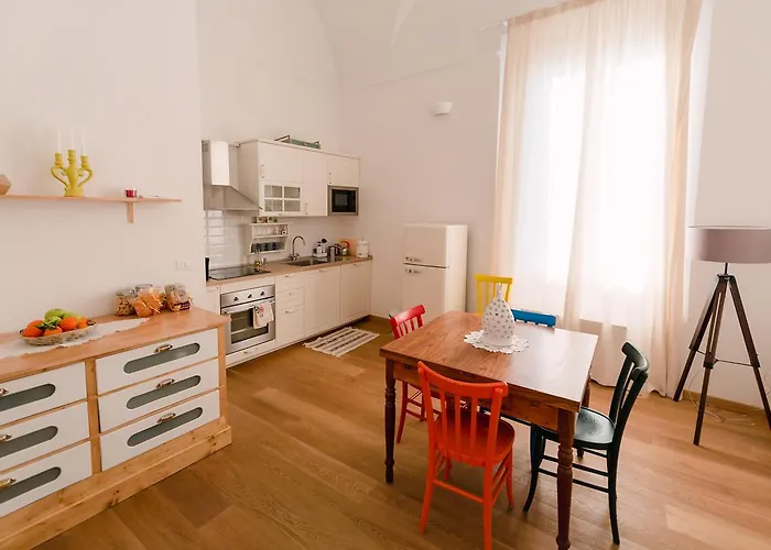 Grande, Moderno In Edificio Storico Apartment *