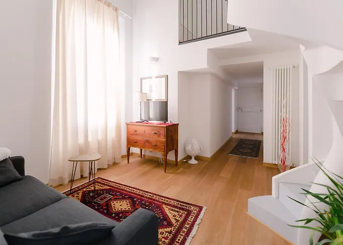 Grande, Moderno In Edificio Storico Apartment *