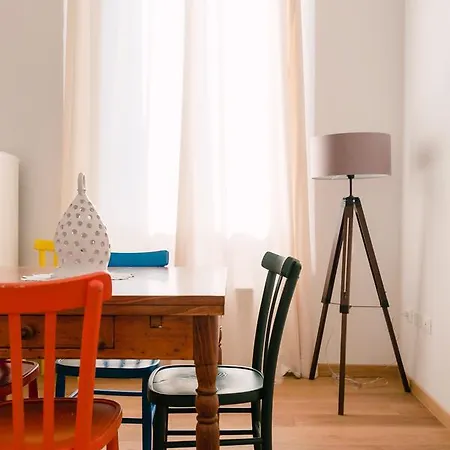 Grande, Moderno In Edificio Storico ボローニャ