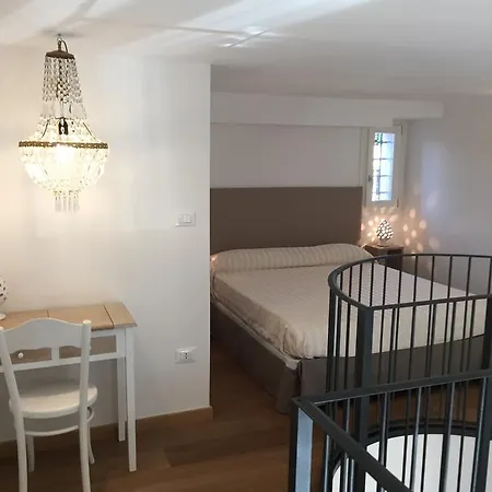 아파트 Grande, Moderno In Edificio Storico