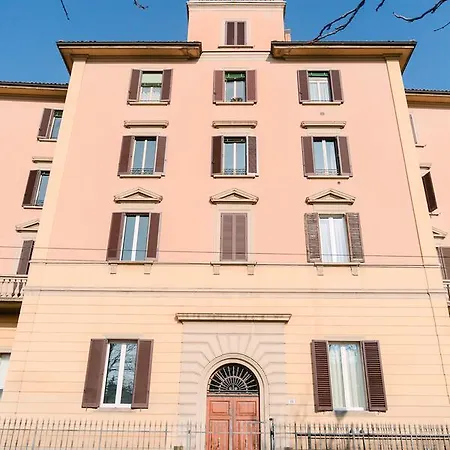 Grande, Moderno In Edificio Storico Apartment *